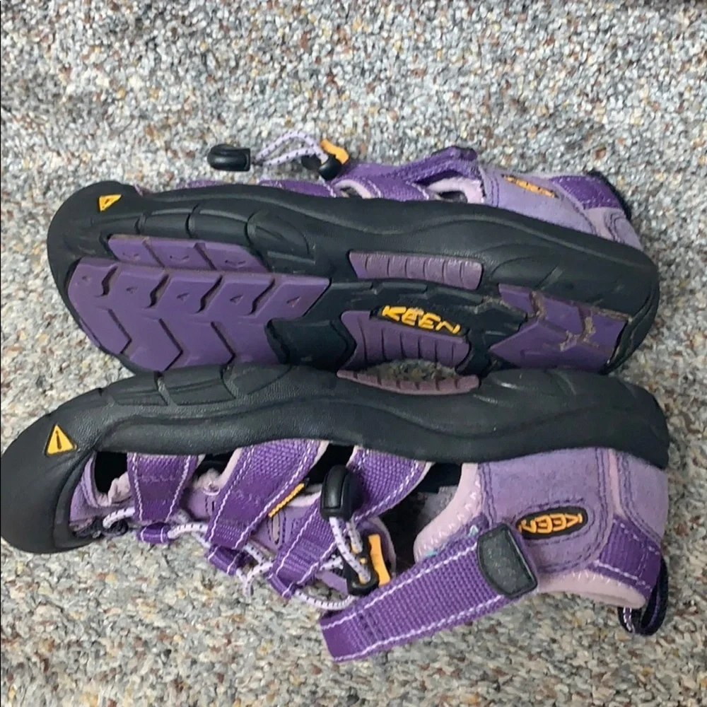 Keen Newport H2 Purple Water Shoes Girls size 3